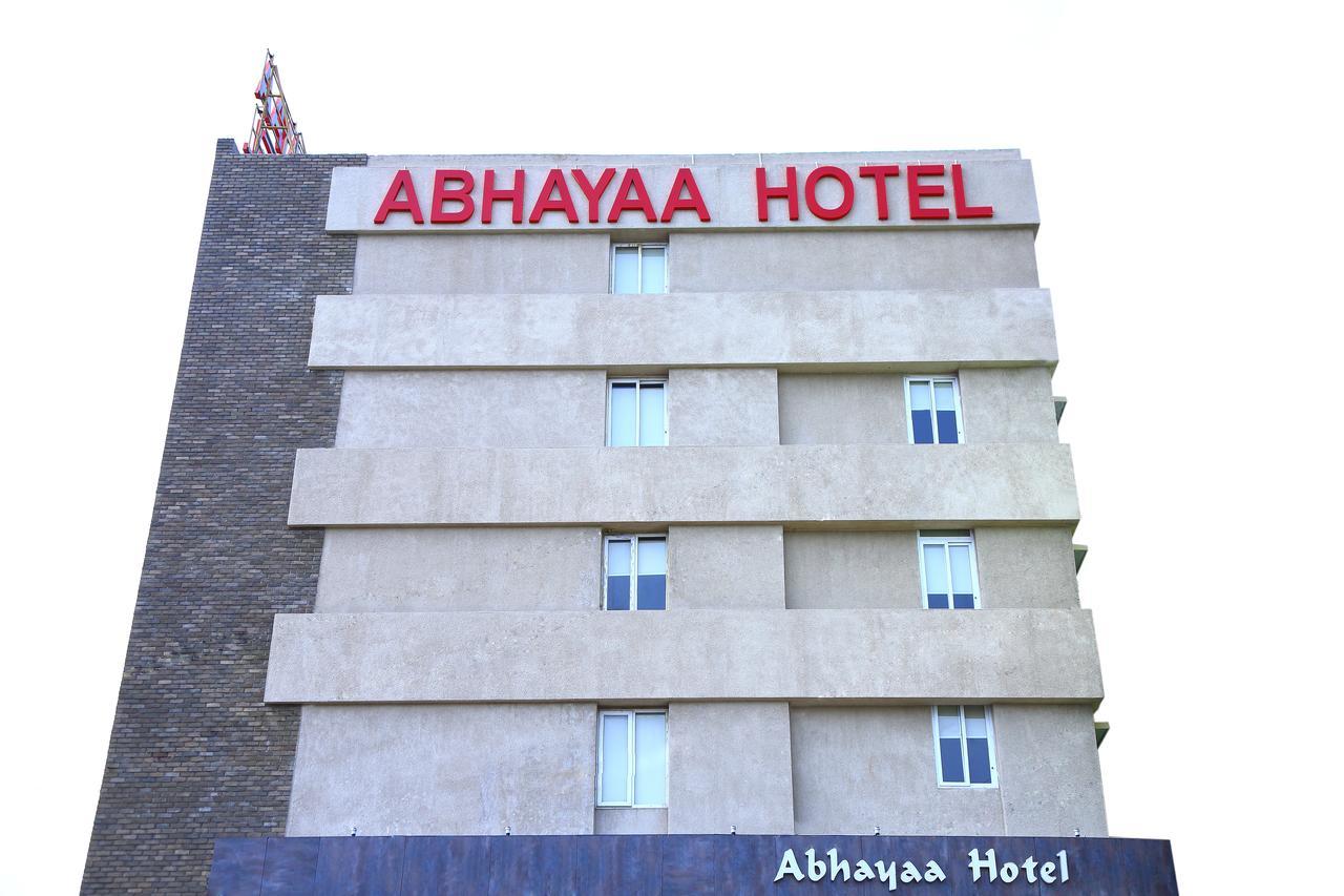 Abhayaa Hotel Visakhapatnam Ngoại thất bức ảnh